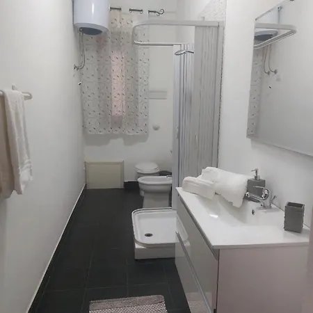 Kalisa Home, E Casa Palermo Apartment *